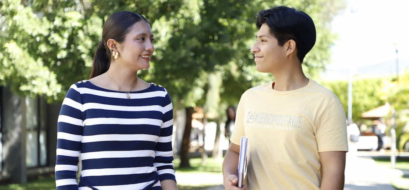 alumnos de la anahuac oaxaca en campus 
