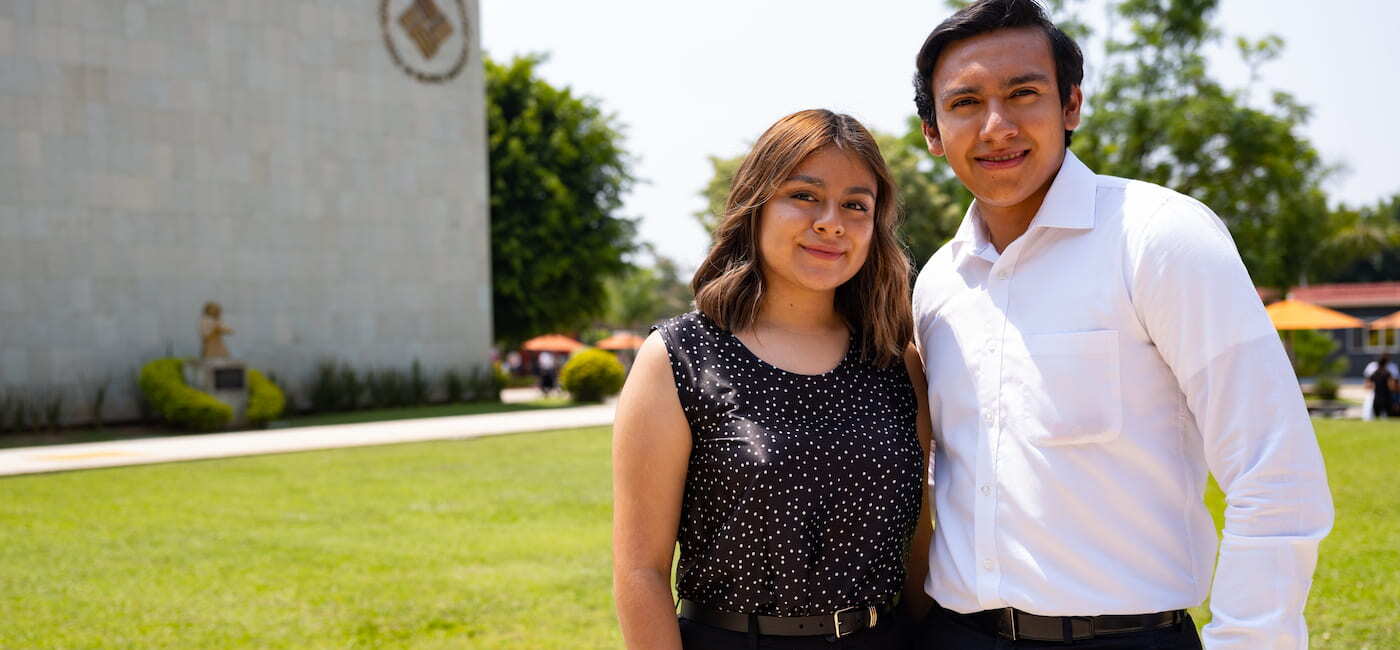 alumnos de derecho de la anahuac oaxaca en campus 