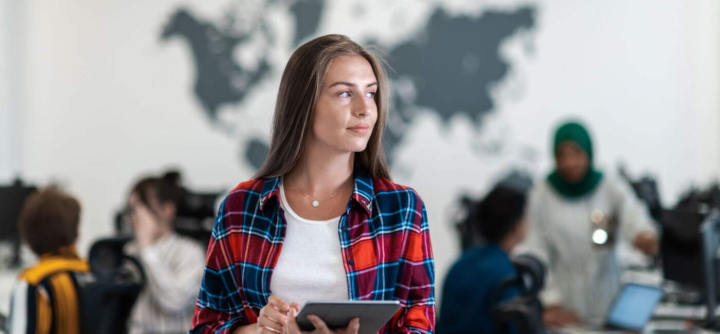 Estudiar en el extranjero es una experiencia única, pero requiere una buena planeación financiera. Aprende cómo organizar tu presupuesto, prever gastos y aprovechar al máximo tu intercambio internacional.